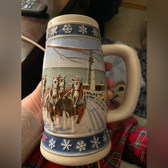 Cera Marte Budweiser Holiday 1995 Beer Stein - Picture 3 of 5